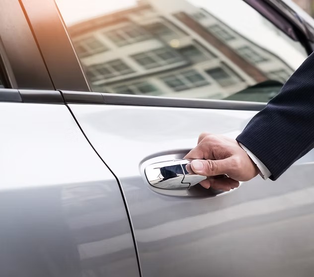 Car drop-off, pick-up & vehicle logistics